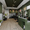 Barber shop tone xanh rêu chủ đạo ấn tượng