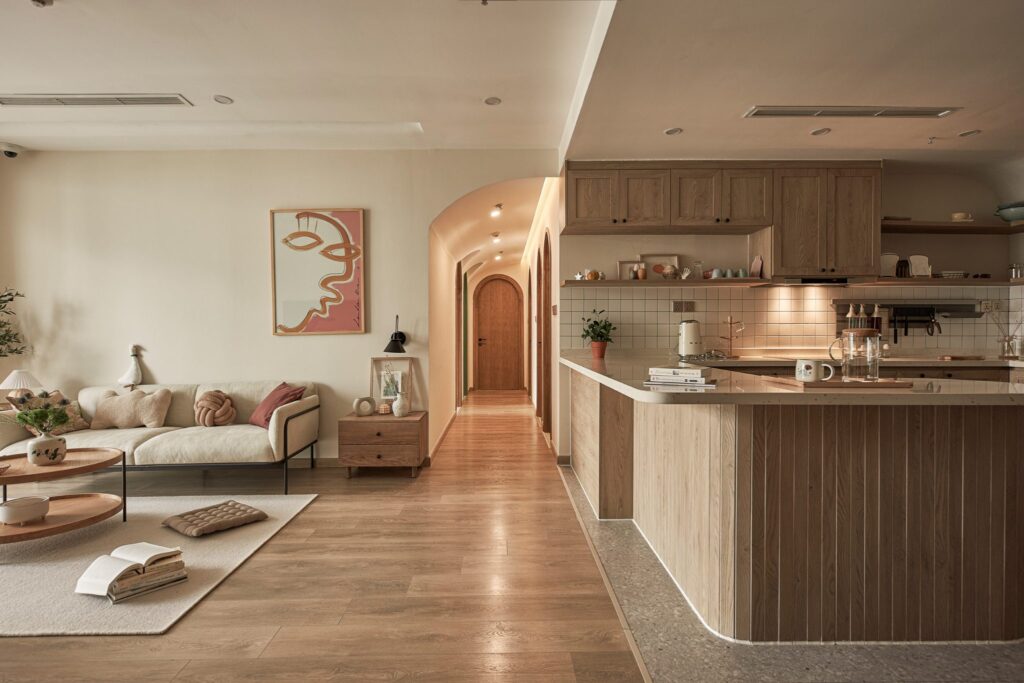 Nhà Phố Hiện Đại Với Không Gian Mở Tầng Trệt Liên Hoàn